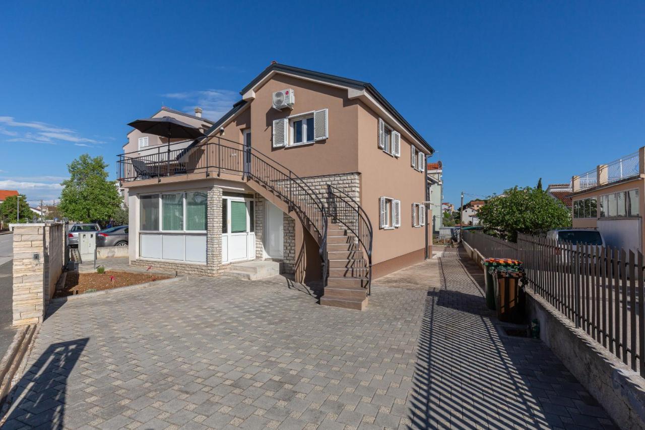 D&D Apartmani Biograd Na Moru Esterno foto