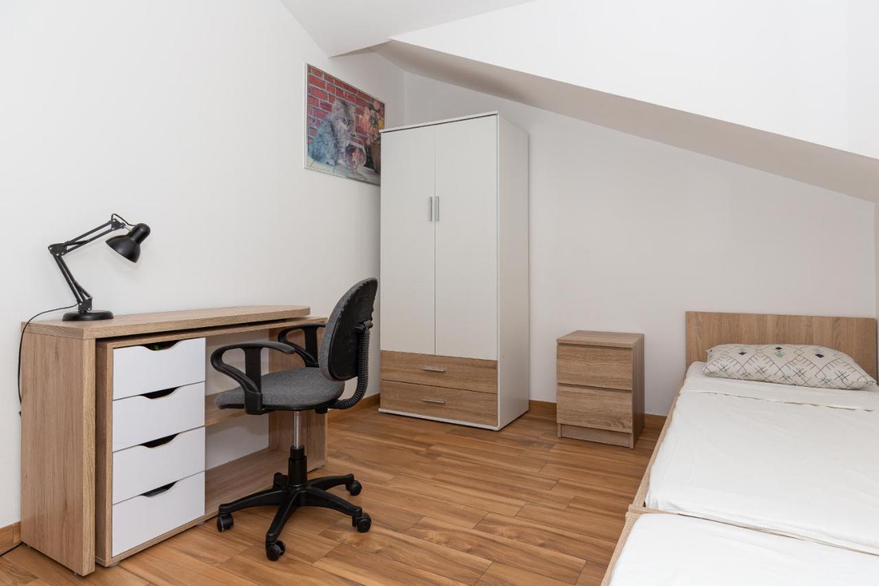 D&D Apartmani Biograd Na Moru Esterno foto